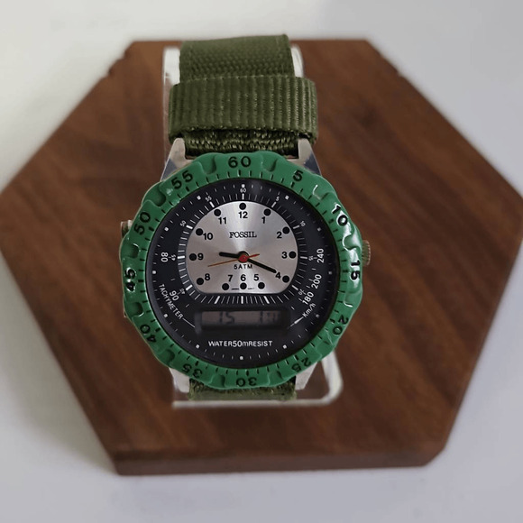 Fossil Other - Fossil Vintage Analog Multifunction Wristwatch New Battery